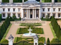 Kensington Palace Gardens, London, Inggris, dimiliki oleh Roman Abramovich